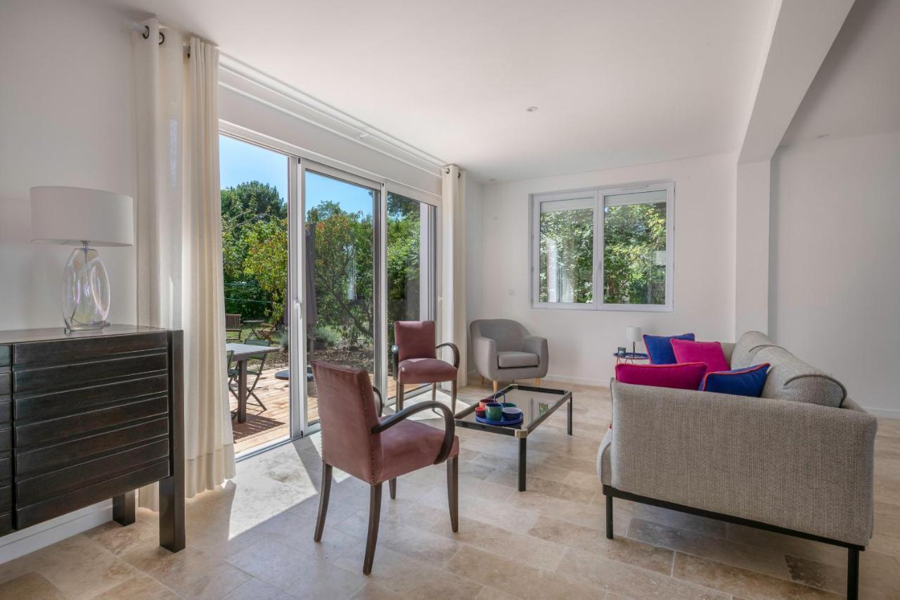 Maison Moderne Avec Jardin Pour 8 A Hébergement de vacances *