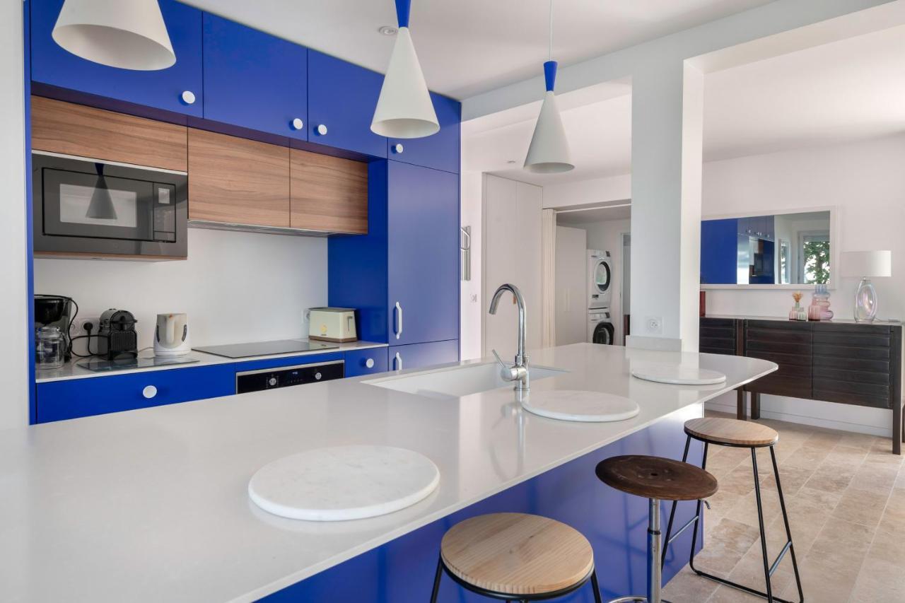 Maison Moderne Avec Jardin Pour 8 A *
