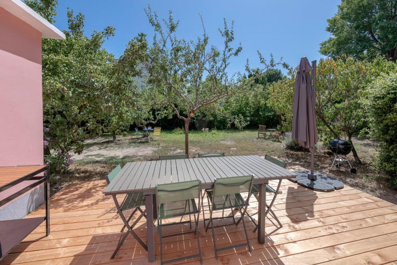 Hébergement de vacances Maison Moderne Avec Jardin Pour 8 A